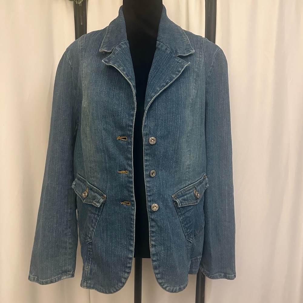 Moe button up denim jacket